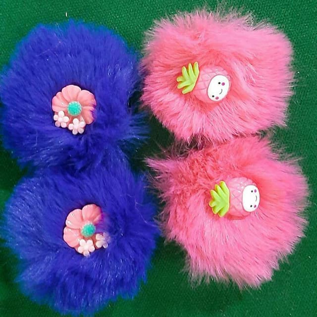 Fancy Hair Catcher Pack Of 1 Pair Random Colours